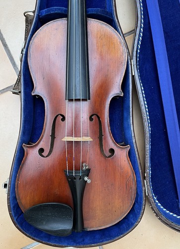 Old violin probably - 4/4,