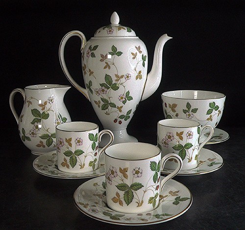 Piece wedgwood wild - piece,