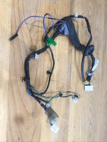 Subaru legacy oem front - 98-03,