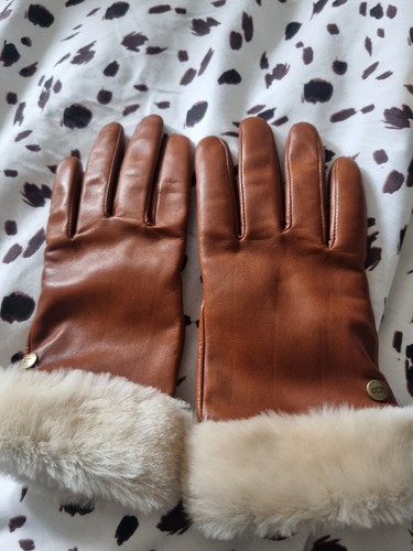 Ugg chestnut short shearling - ugg,