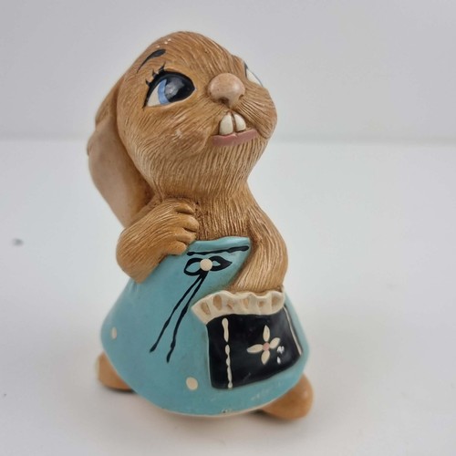 Vintage collectable pendelfin - collectable,