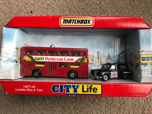 Matchbox city life set london - life,