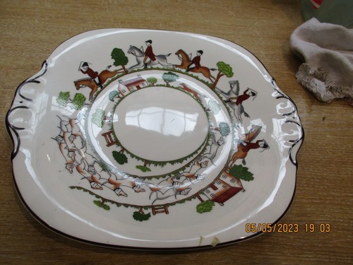 Wedgwood hunting scenes 25cm - wedgwood,