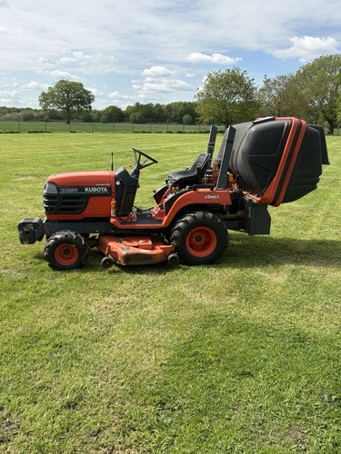 Kubota bx2200 compact tractor - compact,