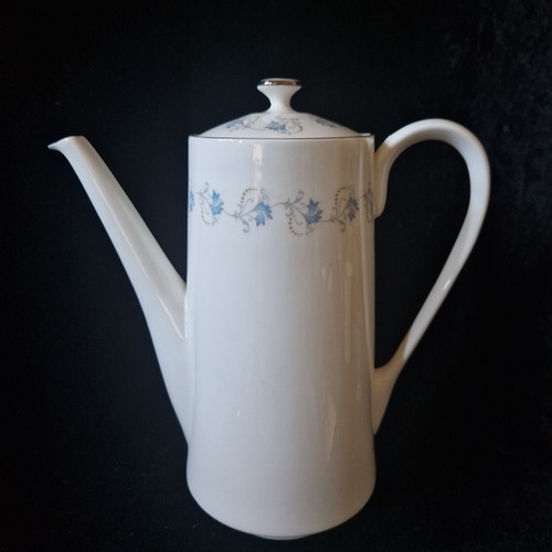 Lovely vintage aynsley bone - lovely,