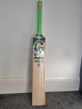 CA Pro 15000 Grade 1 English Willow Cricket Bat - Size SH