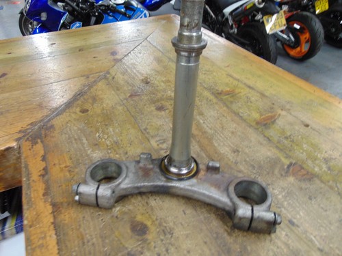 Suzuki rgv250 vj21 - suzuki, bottom