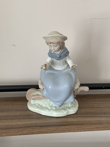 Nao lladro figurine - figurine, on