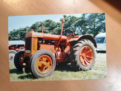 Photo fordson tractor - fordson, hauler