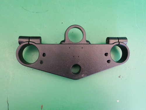 Triumph powdercoated top - top, yoke