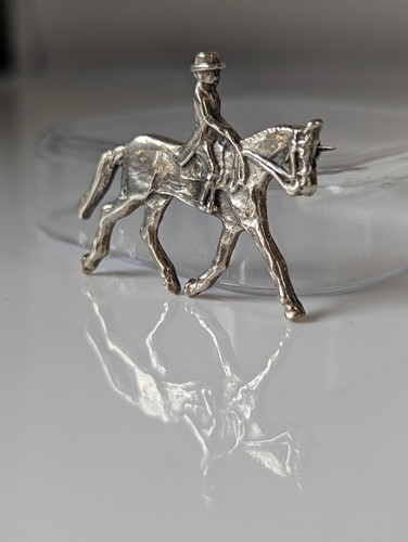 Silver steed dressage - silver, /