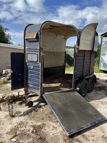 Rice horse trailer - rice,