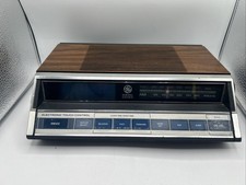 Vintage GE 7-4662B Digital Clock Radio AM/FM – Woodgrain Top – Tested & Works!