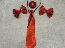 Equestrian Showing Bows •