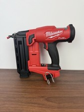 Milwaukee M18 18GA Straight