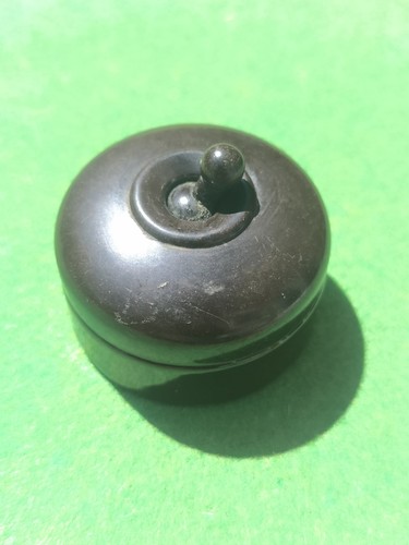 Vintage bakelite crabtree - vintage,