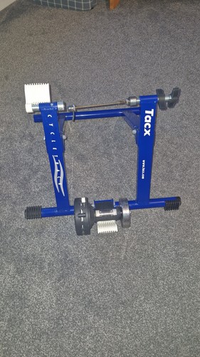 Tacx cycle track - track, trainer