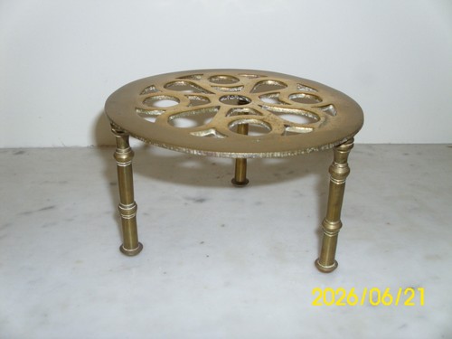 Vintage brass trivet stand - vintage,