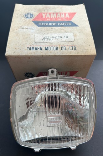 Yamaha v50 v70 v80 - v70, headlight