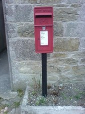 Photo 6x4 TR8 51 Mitchell Post