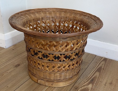 Vintage large wicker - vintage,