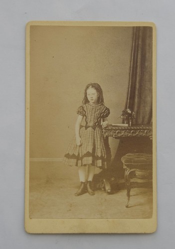 Cdv victorian girl with - of,