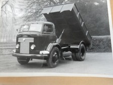 PHOTOGRAPH   7 ton dup truck