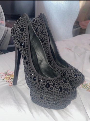 Black studded stilettos size - studded, 6