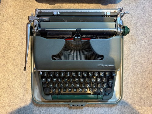 Vintage olympia sm3 deluxe - vintage,