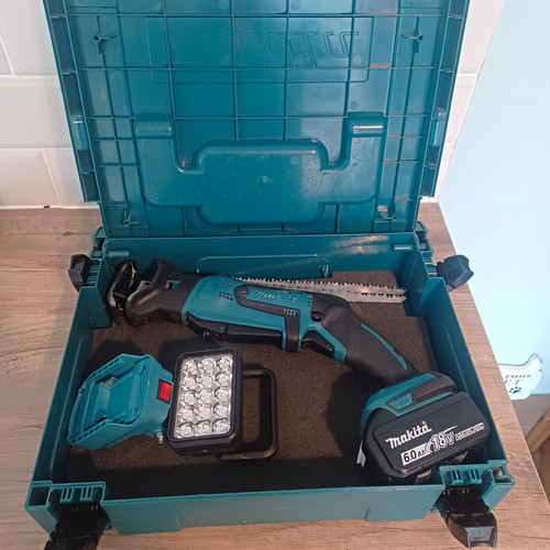 Makita 18v ion - makita, li-ion