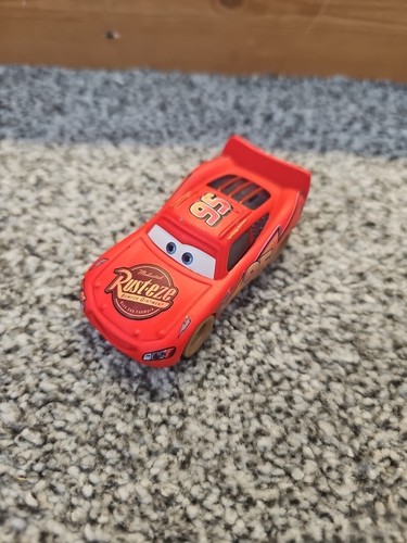 Disney pixar cars - cars, track