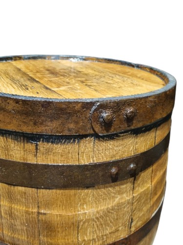 Sanded oiled rustic - sanded, whiskey