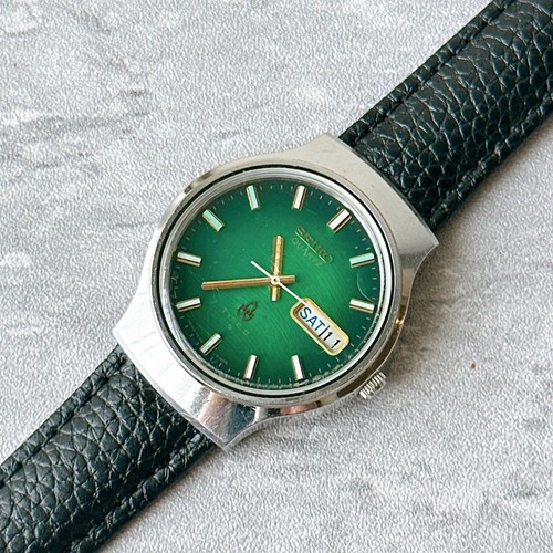 Seiko type men watch green - men's,