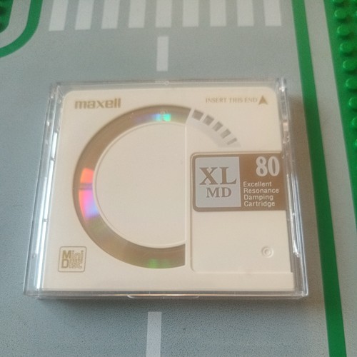 Maxell white new - maxell,
