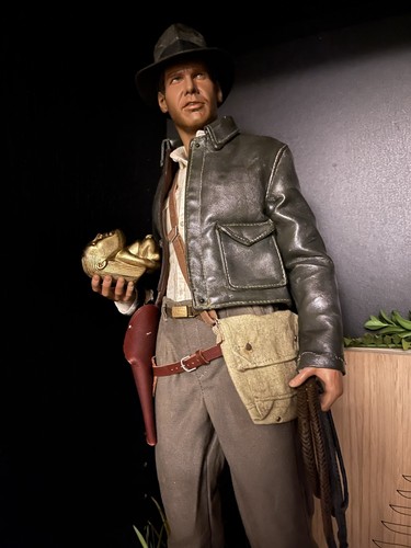 Indiana jones sideshow premium - jones,