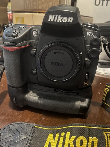 Nikon d700 1mp - 12.1mp, digital