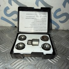 Vauxhall Astra J Locking Wheel