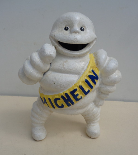 Heavy small cast metal model - heavy,