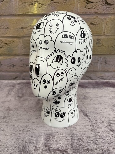 Unique white black doodle - black,