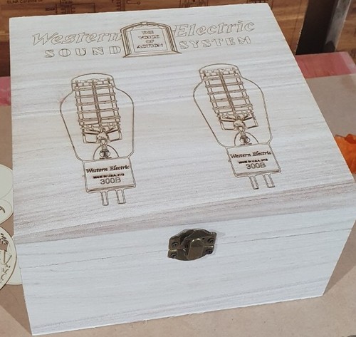Display box for 300b pair - for,
