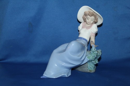Nao lladro figurine - nao,
