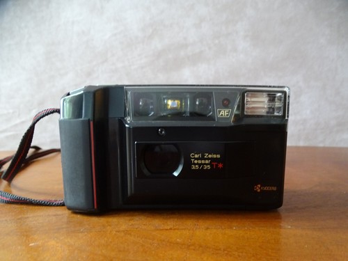 Yashica kyocera carl - yashica, af