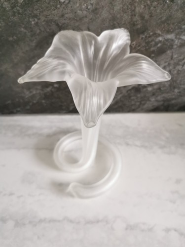 Vintage large white frosted - large,