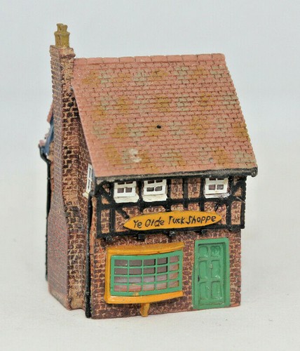 Gauge lyddle end building - end,