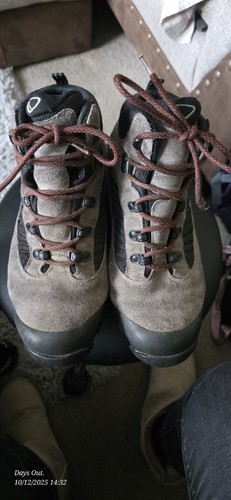 Brasher walking boots - brasher,