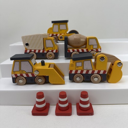 Toy van construction - le,