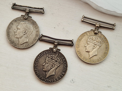 The defence medal - 2x, wwii
