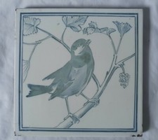 CHARMING MINTON HAND PAINTED BIRD DESIGN ANTIQUE TILE, CIRCA 19TH CENTURY (A)