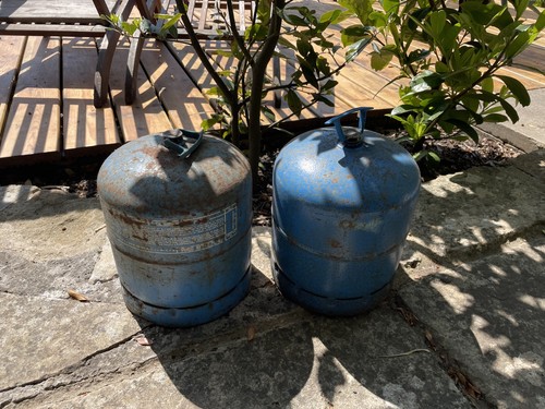 Campinggaz 907 bottles - full, x2
