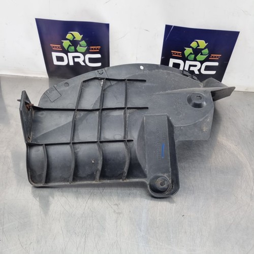 Mazda 2005 wheel arch - 2005,